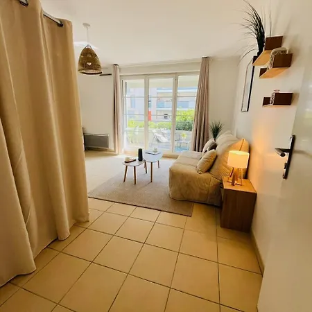 Daire Moderne Avec Terrasse