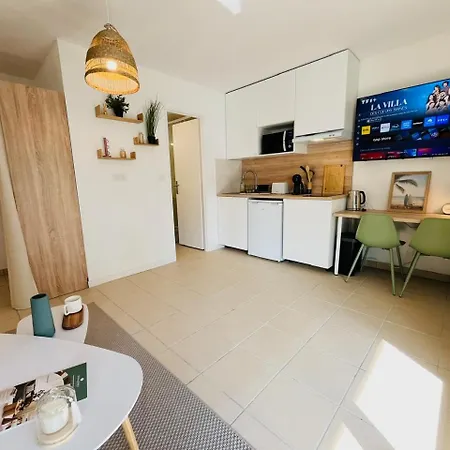 Moderne Avec Terrasse Daire *
